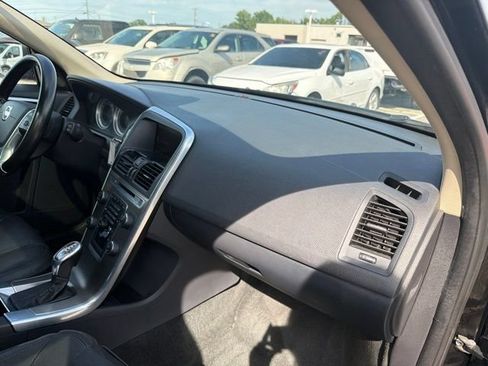 Used 2013 Volvo XC60 3.2 AWD/4WD image 19