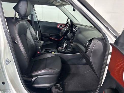 Used 2023 Kia Soul GT-Line w/ GT-Line Technology Package image 28