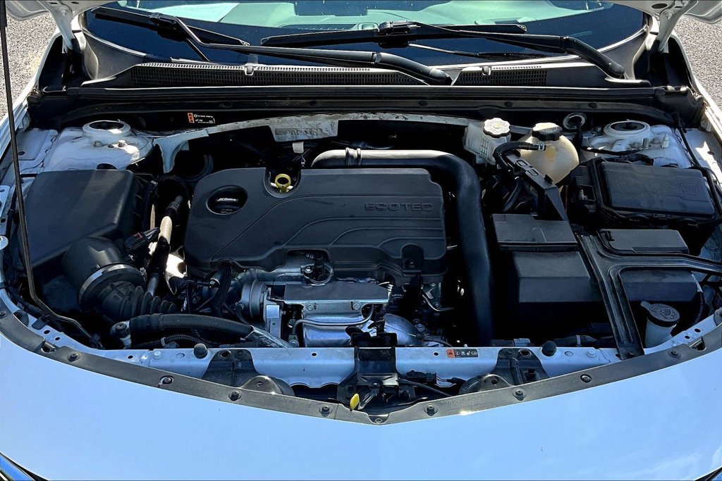 Used 2025 Chevrolet Malibu LT FWD image 30