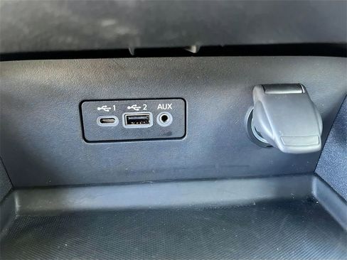 Used 2025 Nissan Altima 2.5 S FWD image 23