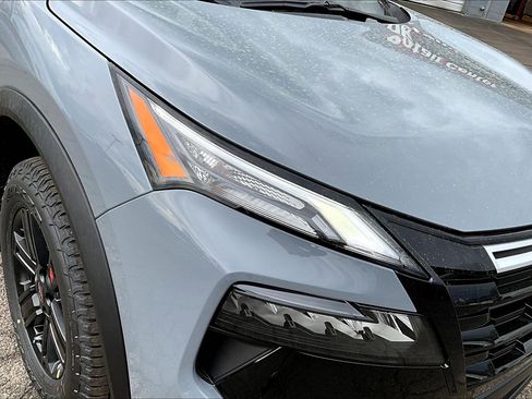 New 2026 Nissan Rogue SV AWD/4WD image 8