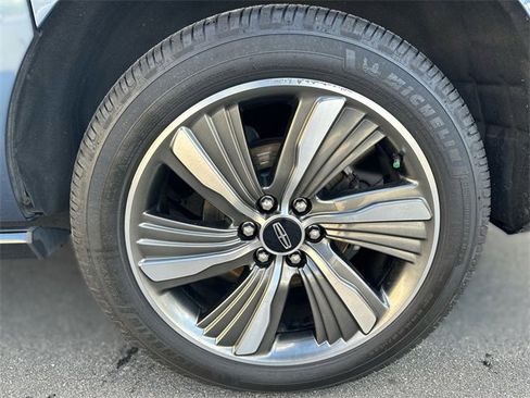 Used 2019 Lincoln Navigator L Reserve w/ Cargo Package image 10