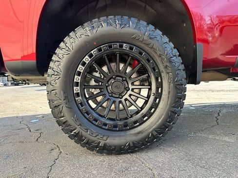 Used 2022 Chevrolet Silverado 1500 RST image 18