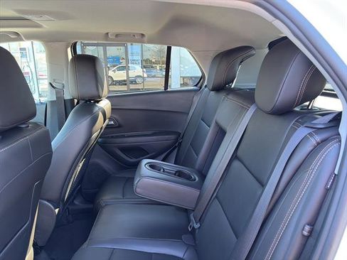 Used 2018 Chevrolet Trax Premier image 12