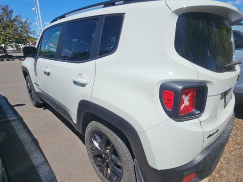 Used 2018 Jeep Renegade Altitude AWD/4WD image 6