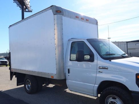 Used 2010 Ford E-350 and Econoline 350 Super Duty image 6