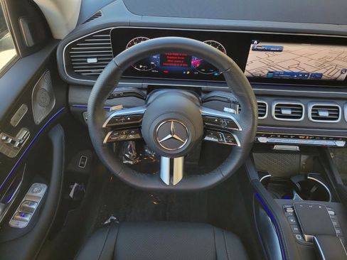 Certified 2026 Mercedes-Benz GLS 450 4MATIC image 19