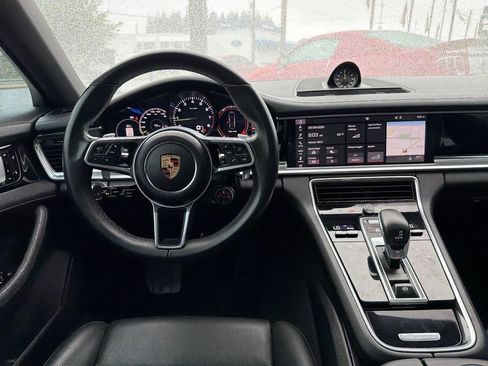 Used 2018 Porsche Panamera 4 AWD/4WD image 26