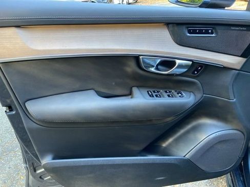 New 2026 Volvo XC90 T8 Plus w/ Protection Package Premier AWD/4WD image 13