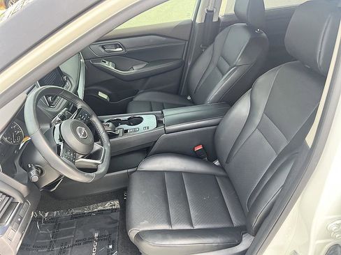 Certified 2023 Nissan Rogue SV w/ SV Premium B Package image 13