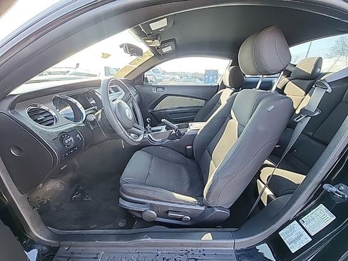 Used 2012 Ford Mustang GT image 13
