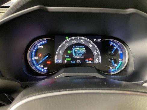 Certified 2022 Toyota RAV4 SE w/ Weather & Moonroof Package image 15