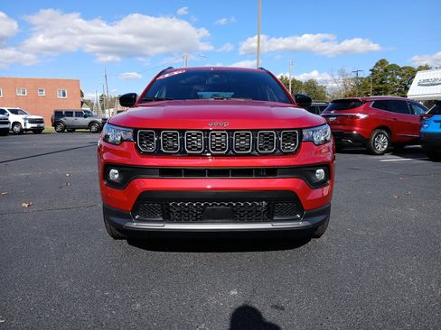 New 2026 Jeep Compass Latitude image 14