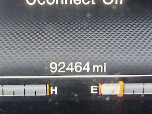 Used 2018 Jeep Renegade Latitude w/ UConnect 8.4 Nav Group FWD image 10