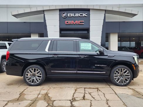 New 2026 GMC Yukon XL Denali Ultimate AWD/4WD image 2
