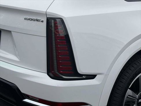 Used 2025 Cadillac Escalade IQ Luxury 1 image 10