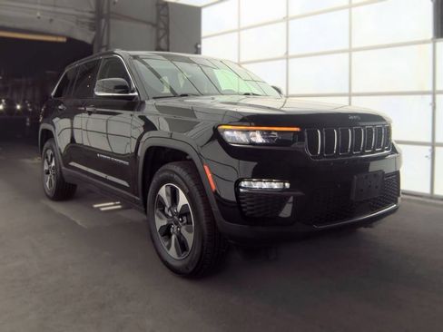 Used 2022 Jeep Grand Cherokee Limited 4xe AWD/4WD image 7