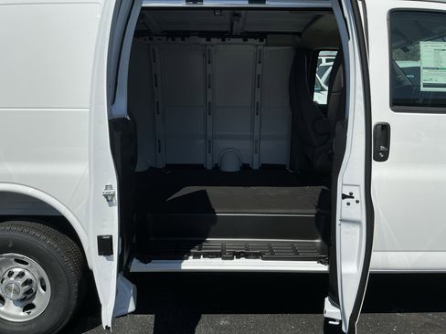 New 2026 Chevrolet Express 2500 w/ Driver Convenience Package RWD image 23
