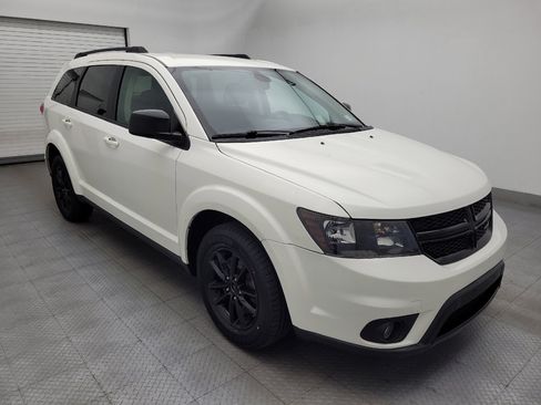 Used 2019 Dodge Journey SE w/ Blacktop Package FWD image 13