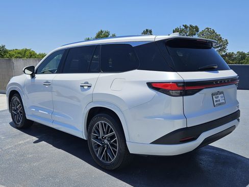 Certified 2025 Lexus TX 350 AWD w/ Technology Package image 3