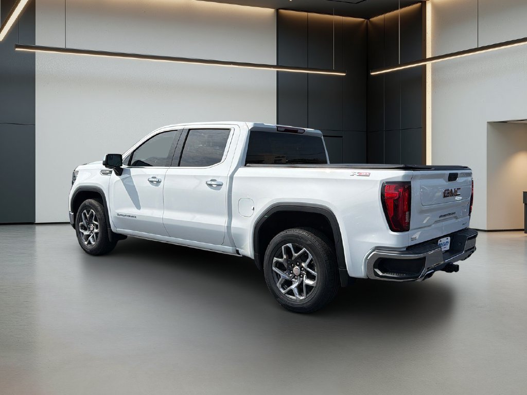 Used 2024 GMC Sierra 1500 SLT AWD/4WD image 3