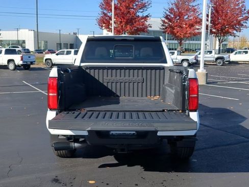 Certified 2025 Toyota Tacoma SR5 image 15