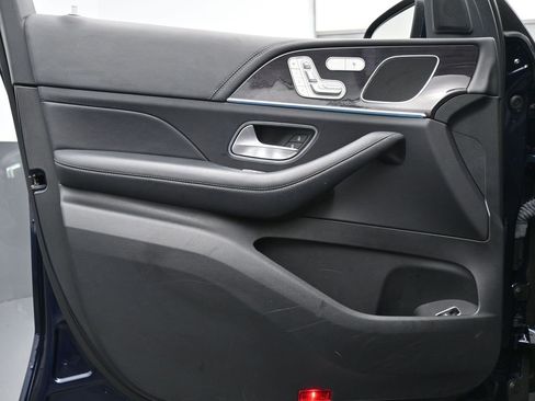 Used 2021 Mercedes-Benz GLE 450 4MATIC image 9