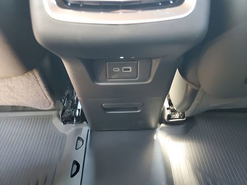 New 2025 Cadillac XT6 Premium Luxury w/ LPO, Floor Liner Package image 23