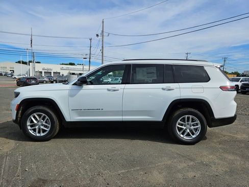 New 2025 Jeep Grand Cherokee L Laredo w/ Luxury Tech Group I image 2