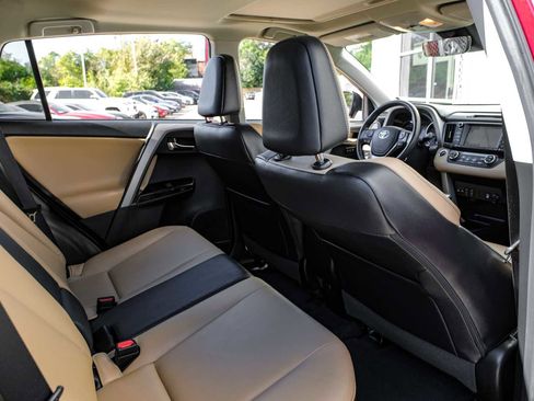 Used 2018 Toyota RAV4 Limited image 38