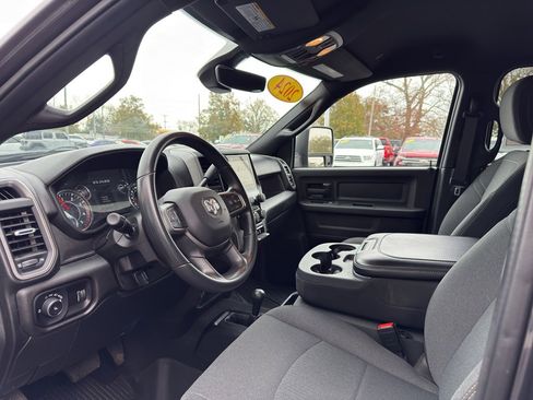 Used 2024 RAM 2500 Tradesman w/ Towing Technology Group image 11