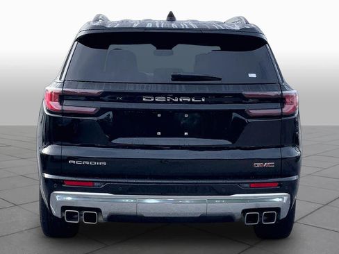 Used 2025 GMC Acadia Denali FWD image 5