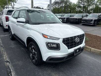 Used 2025 Hyundai Venue SEL