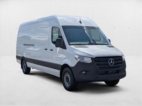 New 2025 Mercedes-Benz Sprinter 2500 image 6