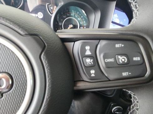 New 2025 Jeep Gladiator Sport image 47