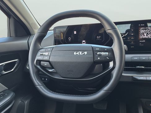 Certified 2025 Kia K4 EX FWD image 19