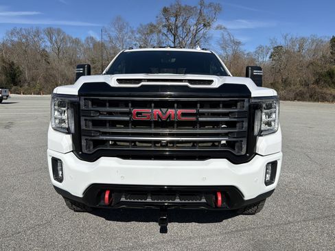 Used 2020 GMC Sierra 2500 AT4 w/ AT4 Premium Package image 2