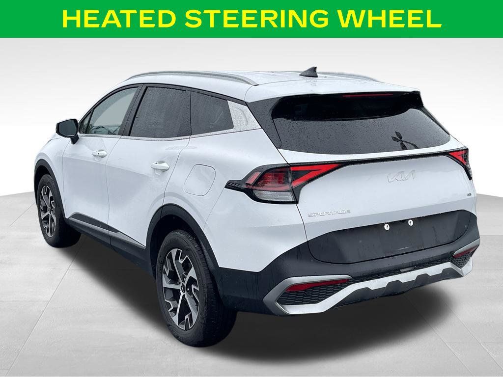 Used 2023 Kia Sportage EX AWD/4WD image 12