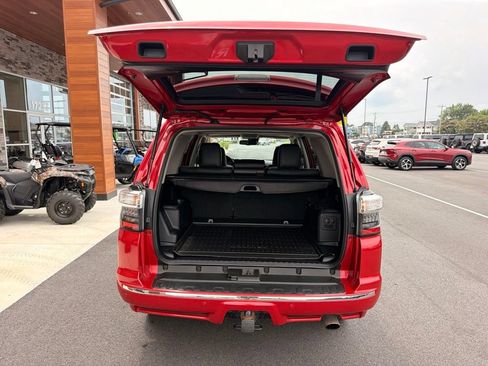 Used 2023 Toyota 4Runner Limited AWD/4WD image 17