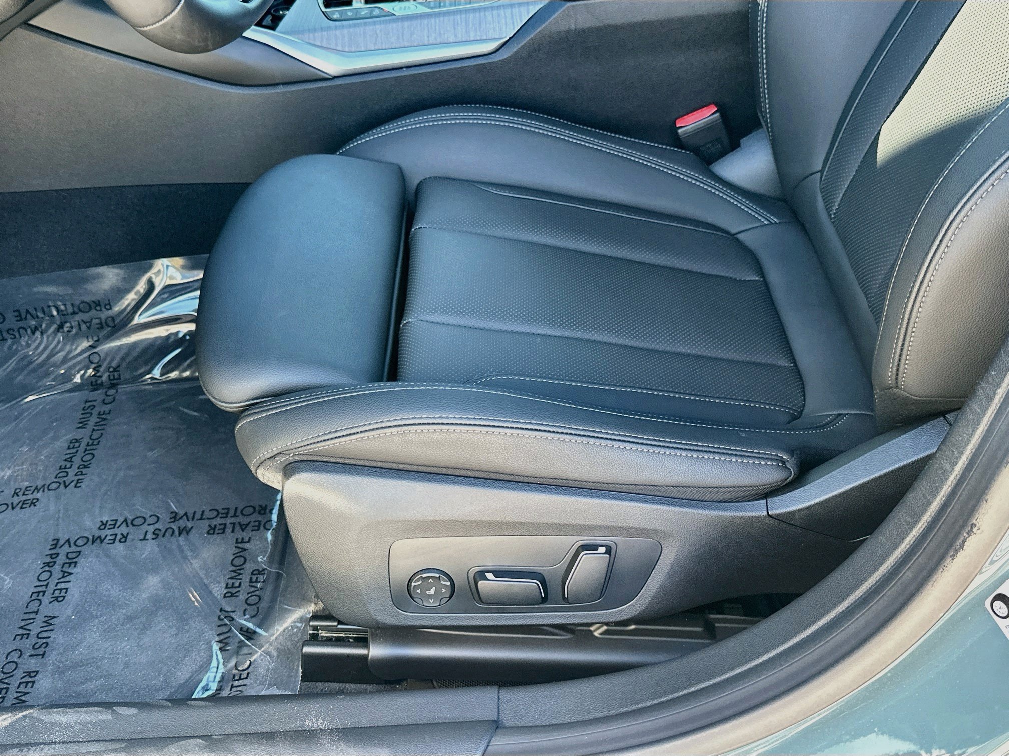 Used 2025 BMW 430i w/ Premium Package RWD image 19