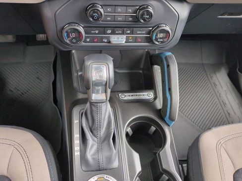 Used 2023 Ford Bronco Wildtrak AWD/4WD image 17