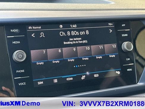 Used 2024 Volkswagen Taos SE AWD/4WD image 28