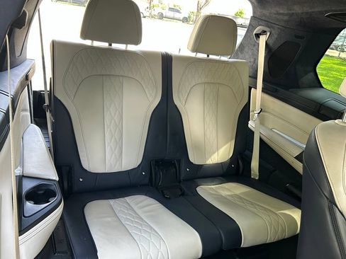 Used 2021 BMW X7 M50i AWD/4WD image 54