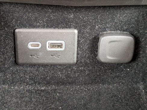 Used 2023 Cadillac XT4 Sport image 24