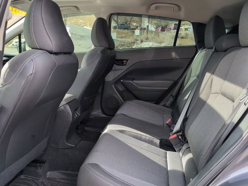 Used 2024 Subaru Crosstrek 2.0i Premium image 13