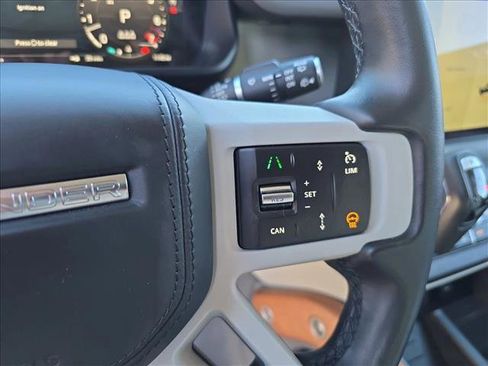 Used 2023 Land Rover Defender 110 X-Dynamic SE image 19