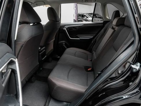 Used 2021 Toyota RAV4 LE image 38