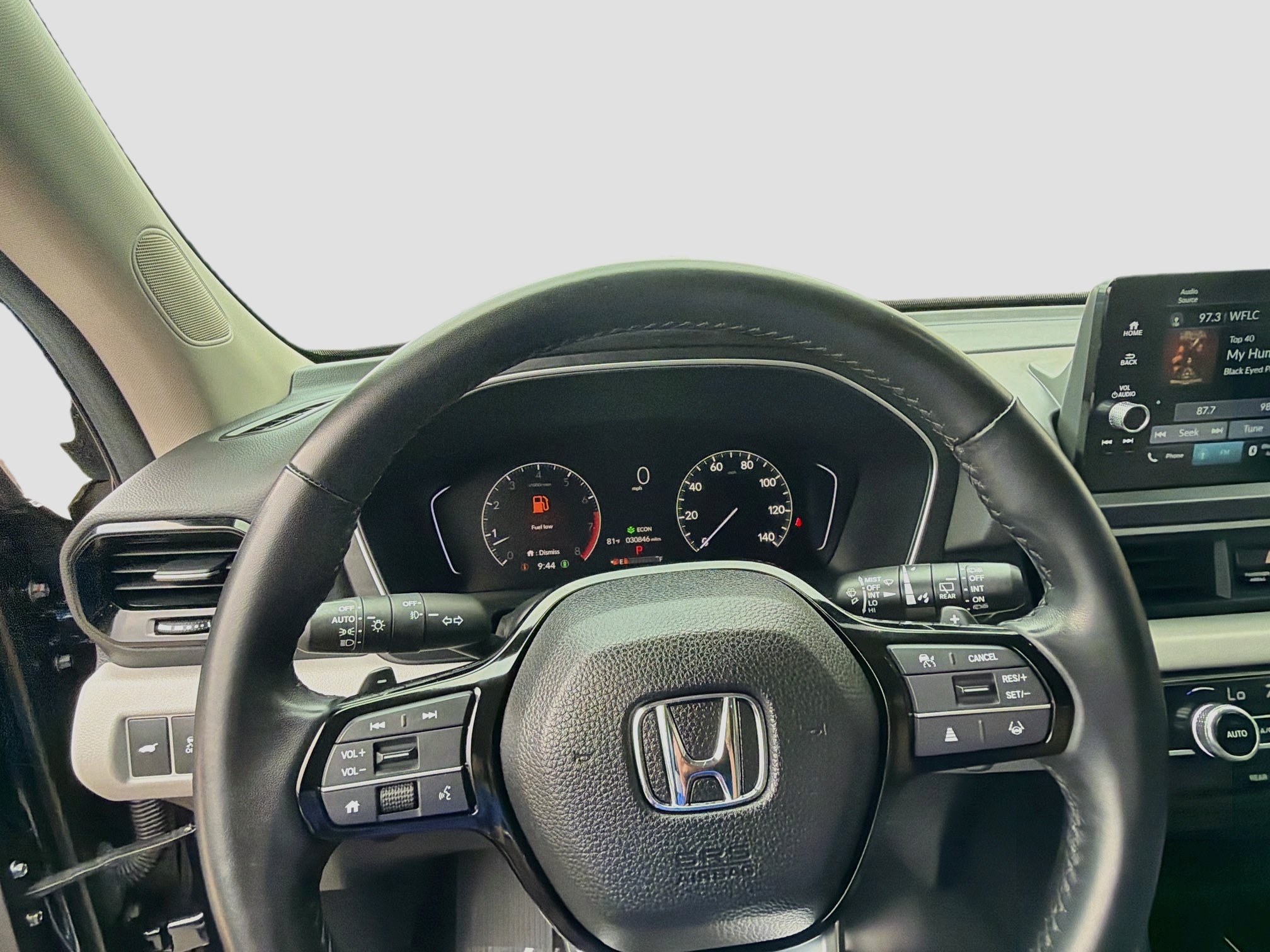 Used 2024 Honda Pilot EX-L image 11