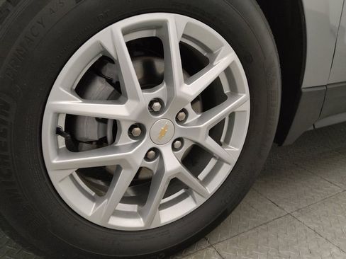Used 2024 Chevrolet Equinox LT FWD image 31