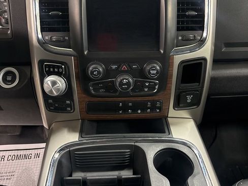 Used 2018 RAM 1500 Laramie w/ Convenience Group AWD/4WD image 13